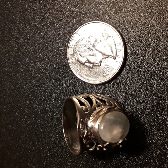 Handmade Moonstone Silver Ring Size 9 - Picture 4 of 12